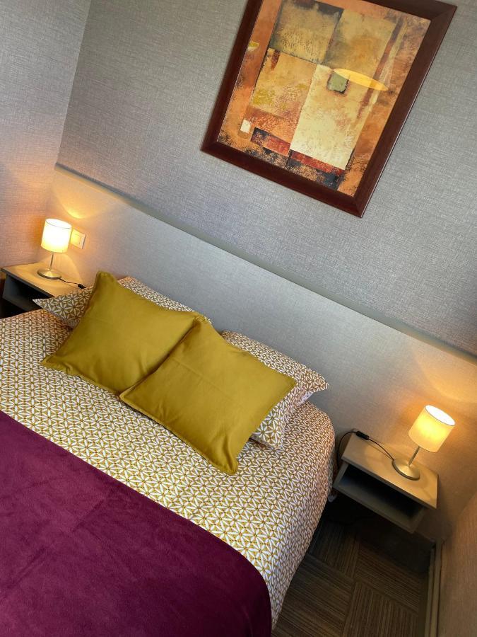 Les 3 Rois By Yy Hotel Villers-Bocage  ภายนอก รูปภาพ